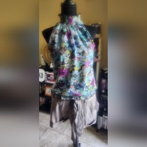 Stylish Taupe Shorts with Belt